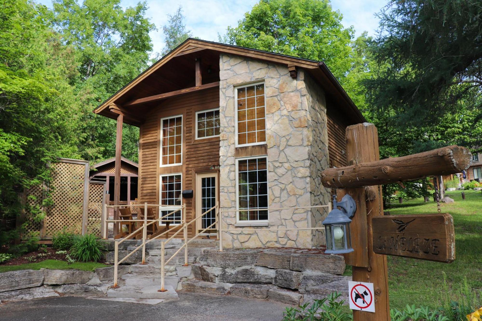 Villa La Bannik Ville-Marie Exterior foto